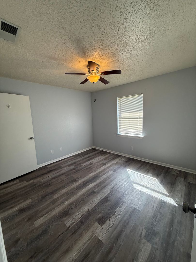 Harker Heights Apartment: 1610 Indian Trail