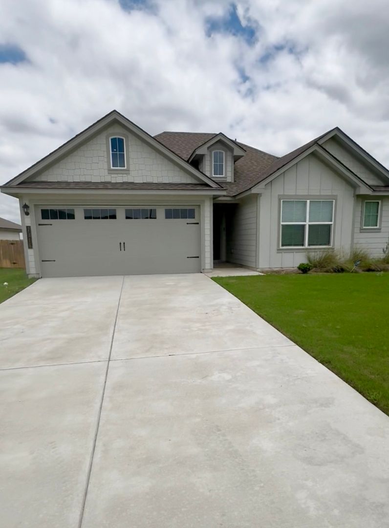 Killeen House: 7316 Gilbert Dr