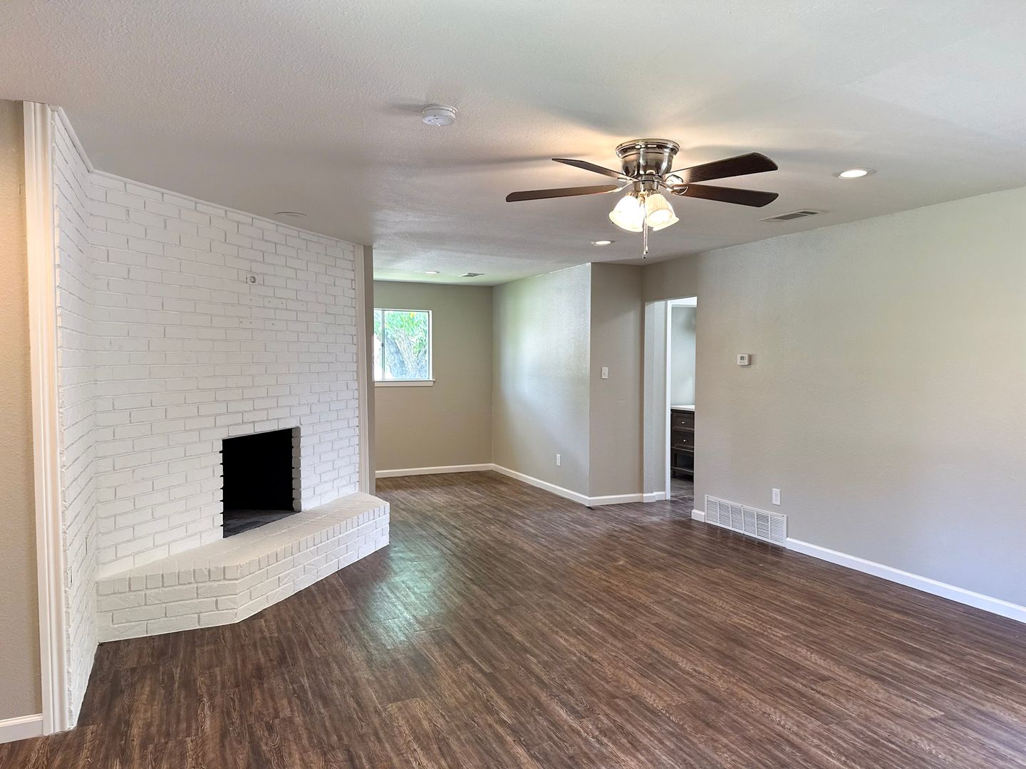 Irving House: 52083 Finley Road
