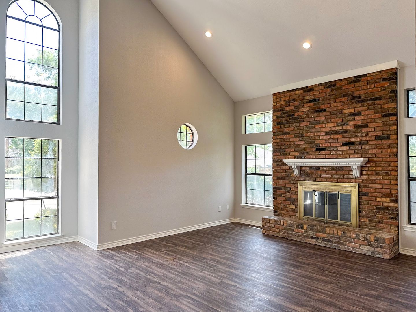Irving House: 55001 Windmill Lane