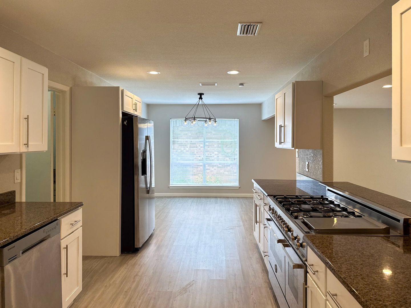 Irving House: 55031 Sandy Circle