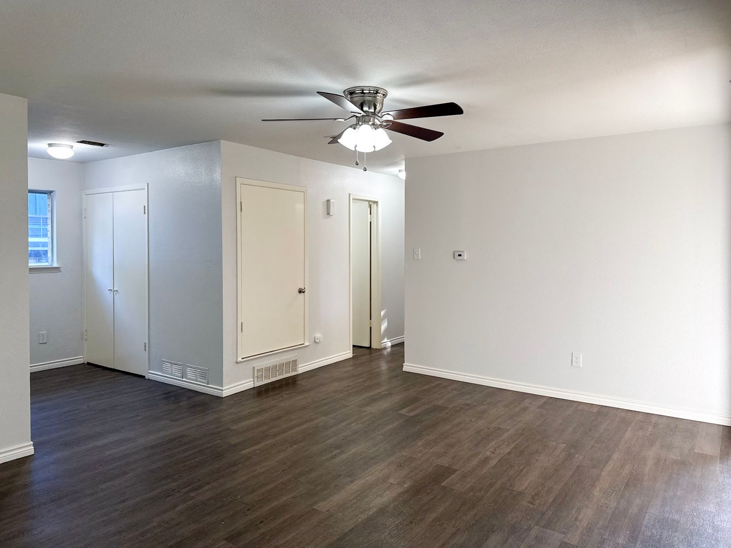 Irving House: 53102 Red Oak