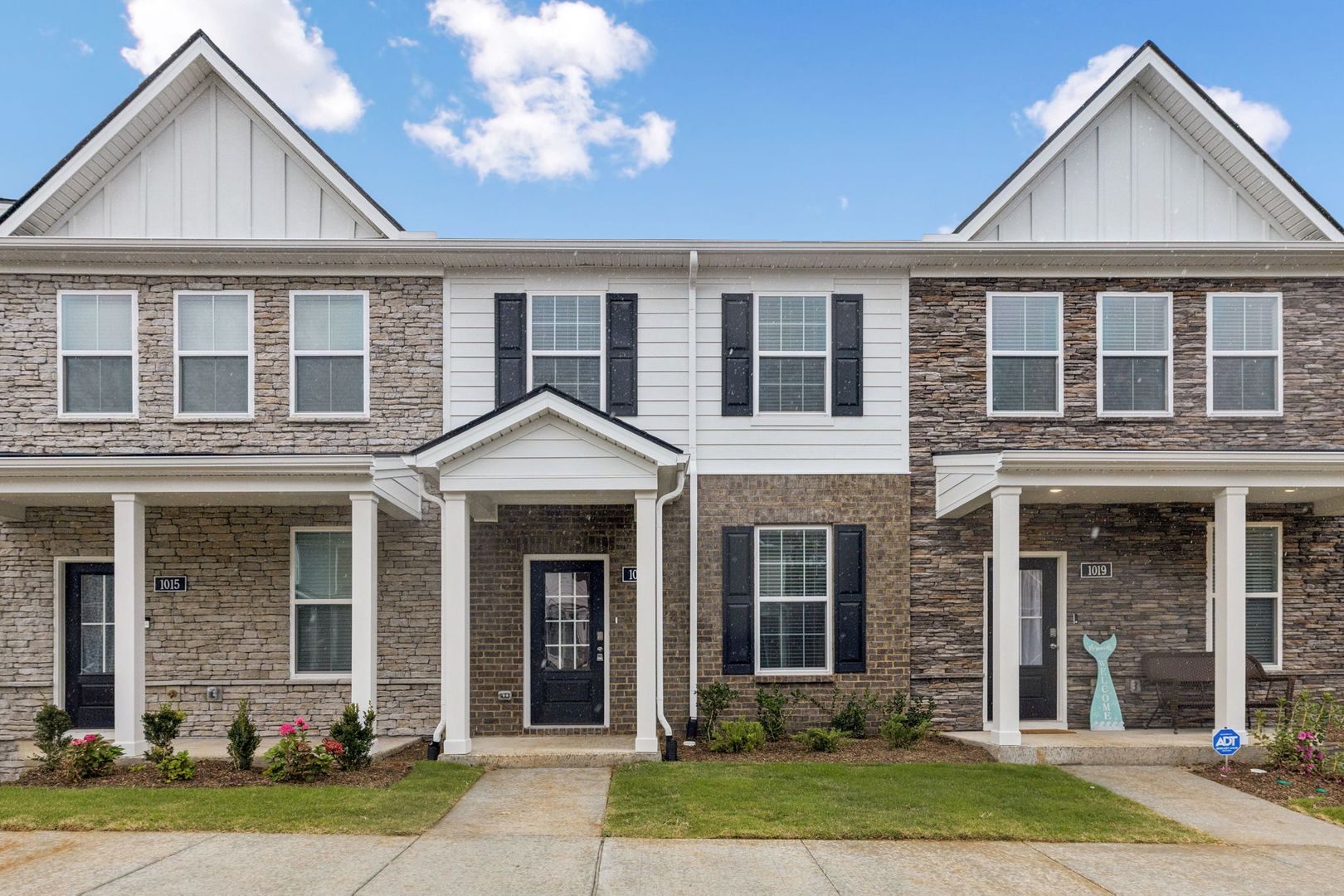 Lebanon Townhome: 1017 Keyes Pl