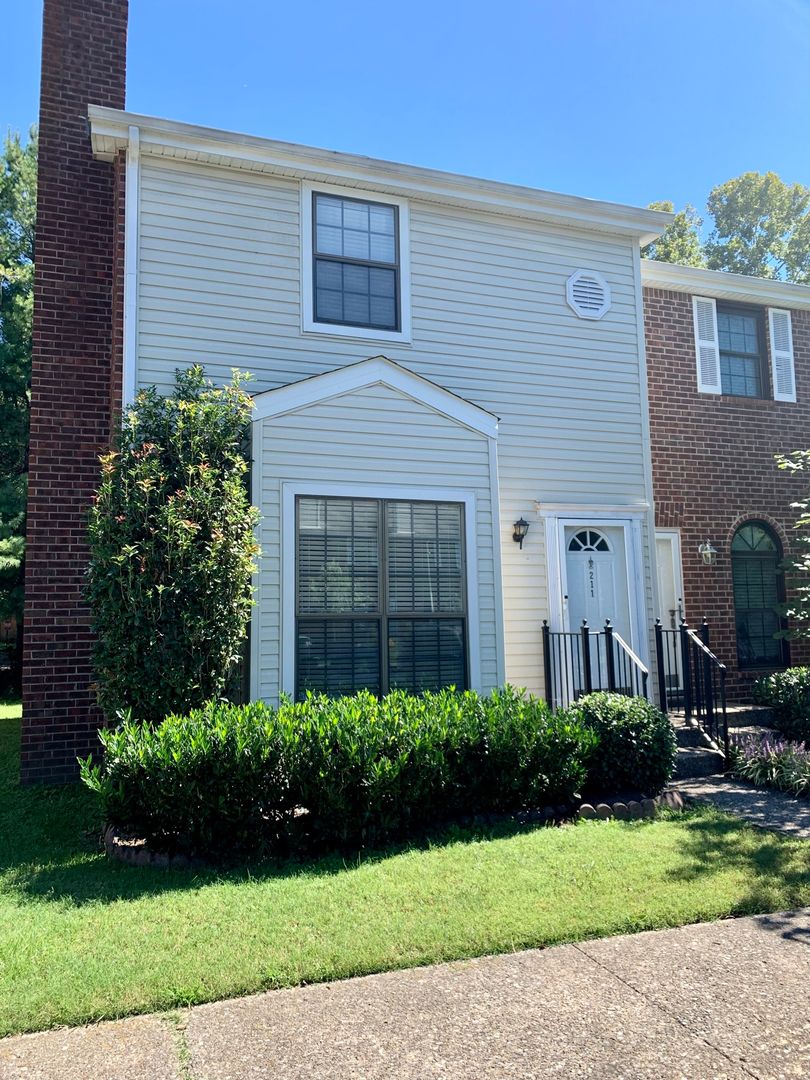 Nashville Townhome: 211 Wynbrook Ct.