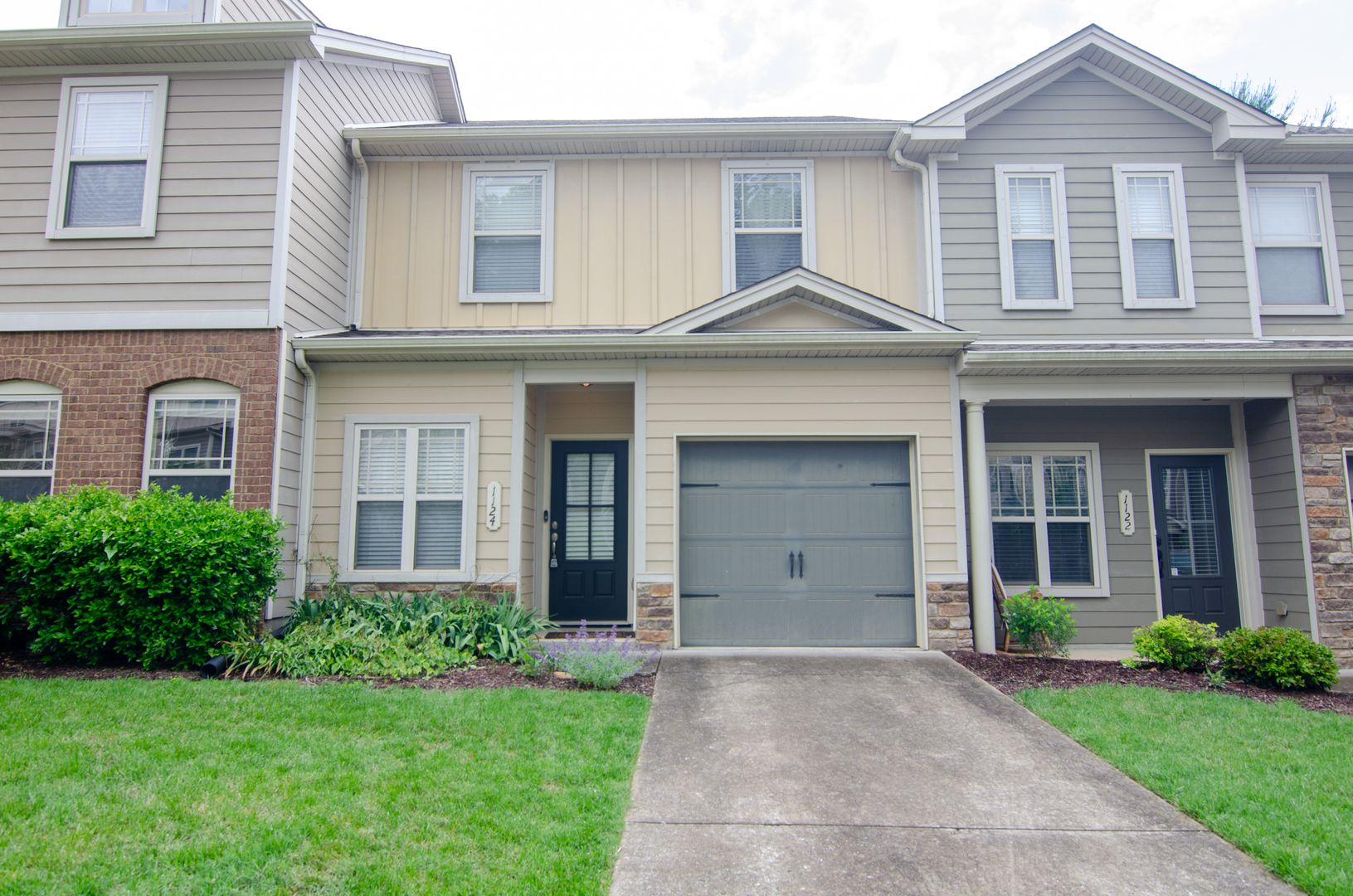Nashville Townhome: 1124 Woodbury Falls Ct