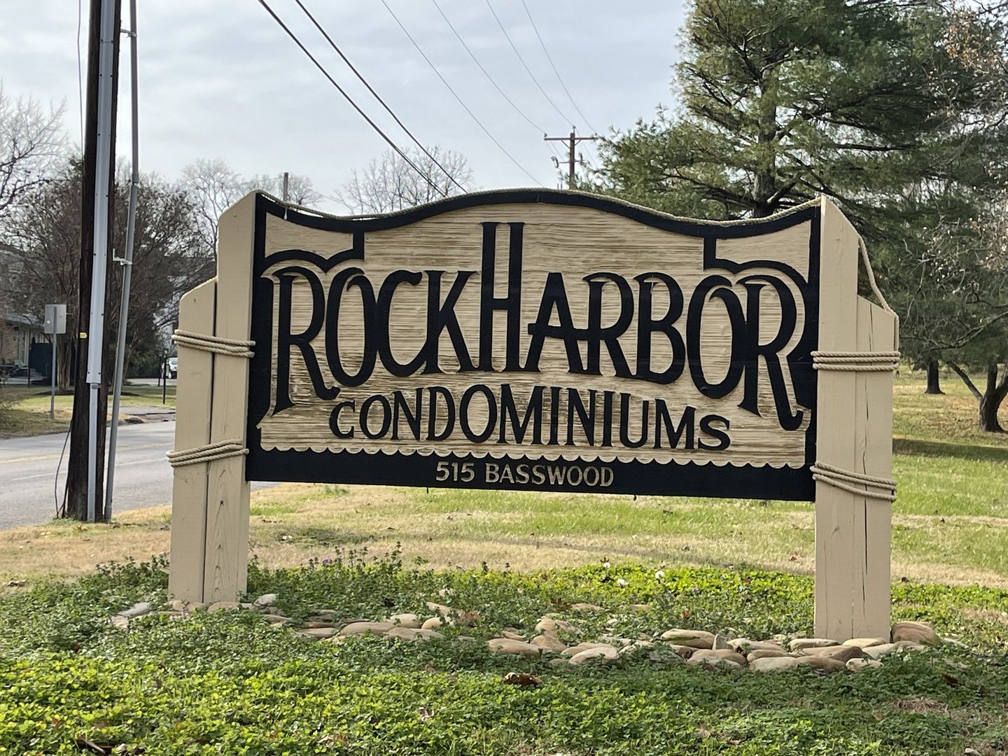 Nashville Apartment: 515 Basswood Avenue