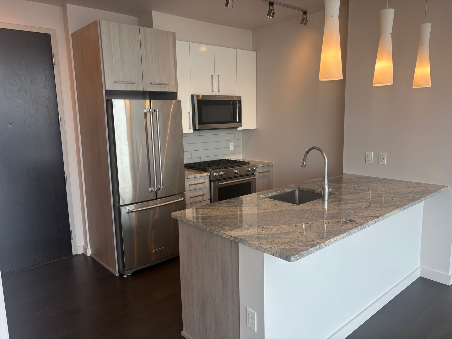 Nashvillle Apartment: 515 Church Street