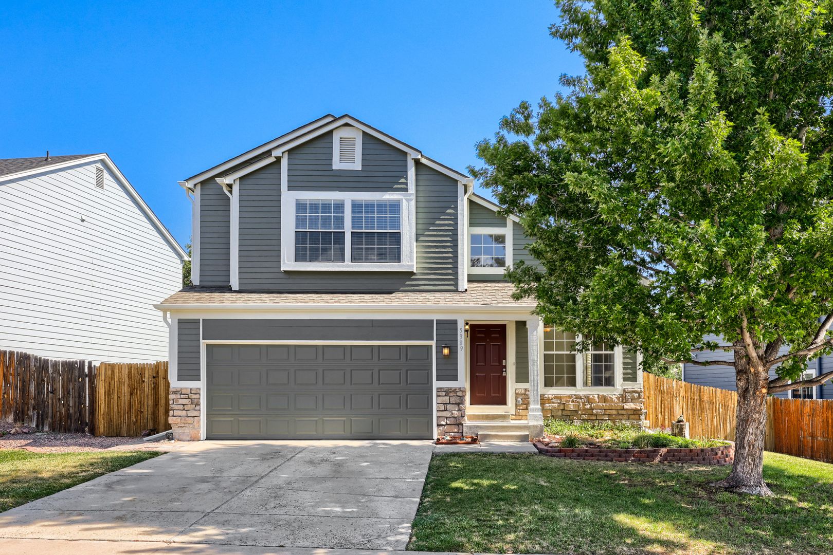 Castle Rock House: 5389 E Manchester Dr