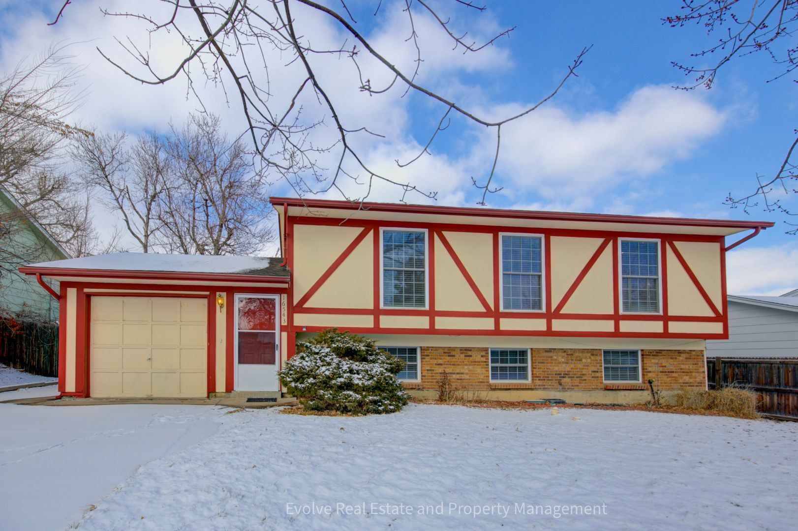 Aurora House: 16543 E Yale Pl