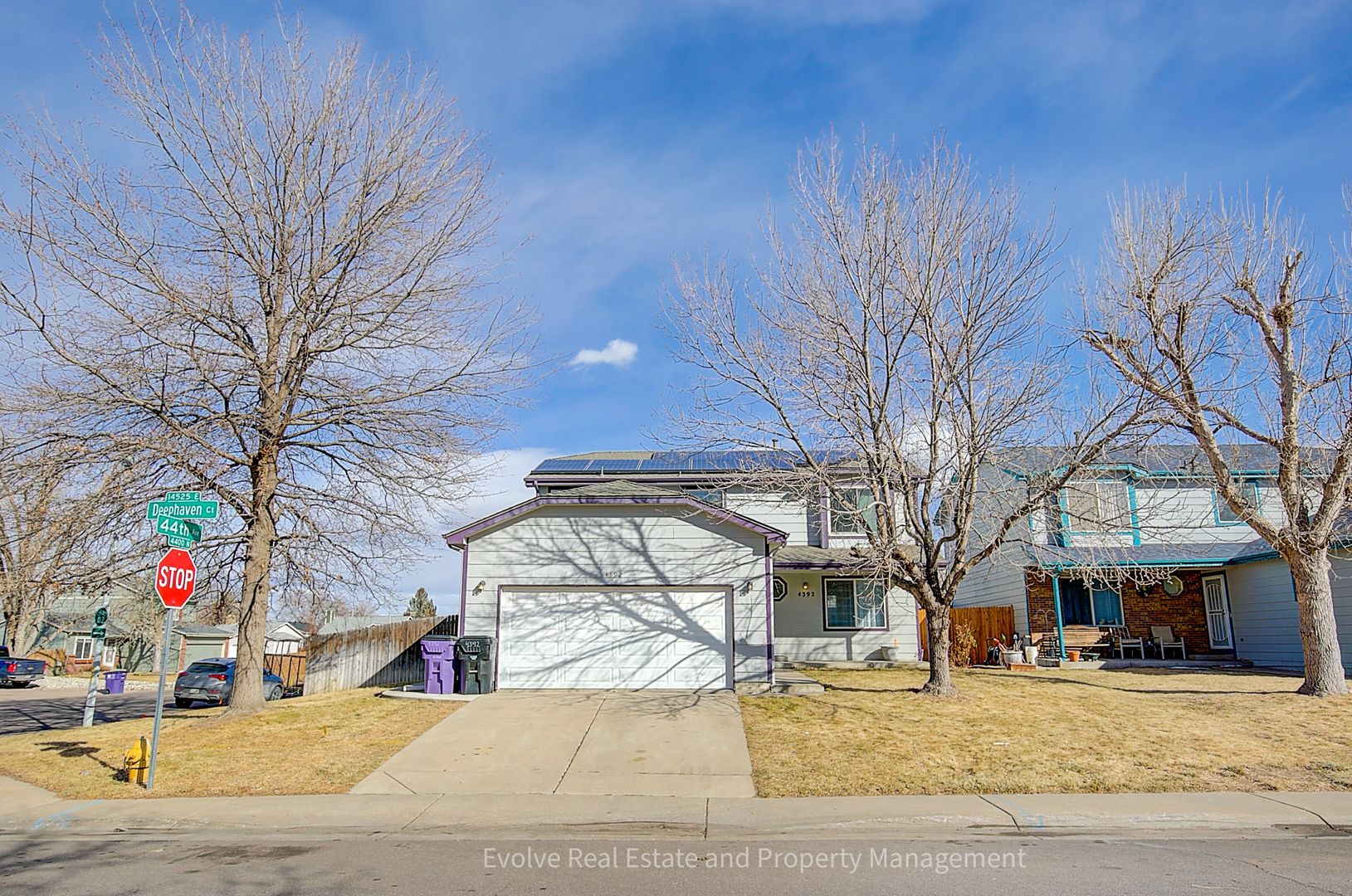 Denver House: 4392 Deephaven Ct