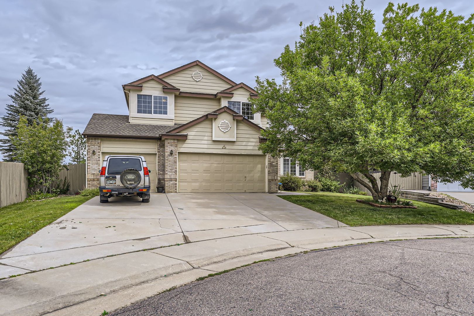 Superior House: 1009 Topaz St