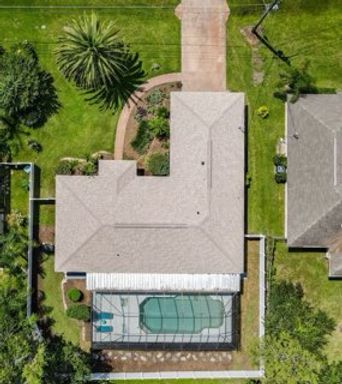 3/2 Furnished Pool House Available Now! – photo 1