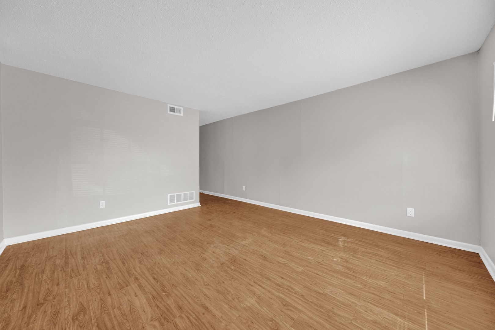 Memphis Townhome: 695 Miles Drive