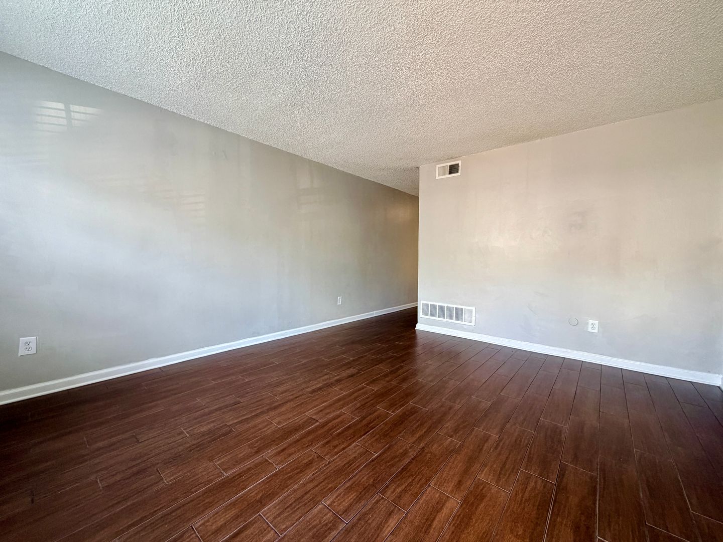 Memphis Townhome: 684 Hobbs Drive