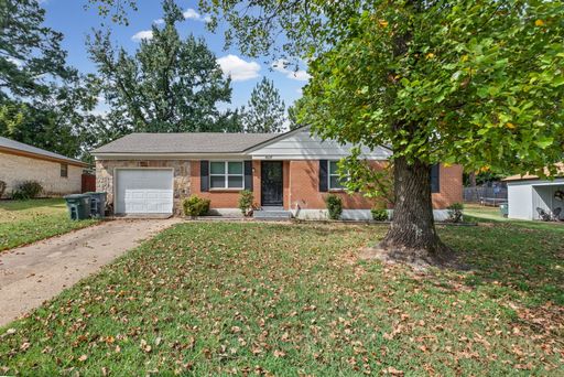 Updated 3 Bedroom Property in South Memphis! – photo 1