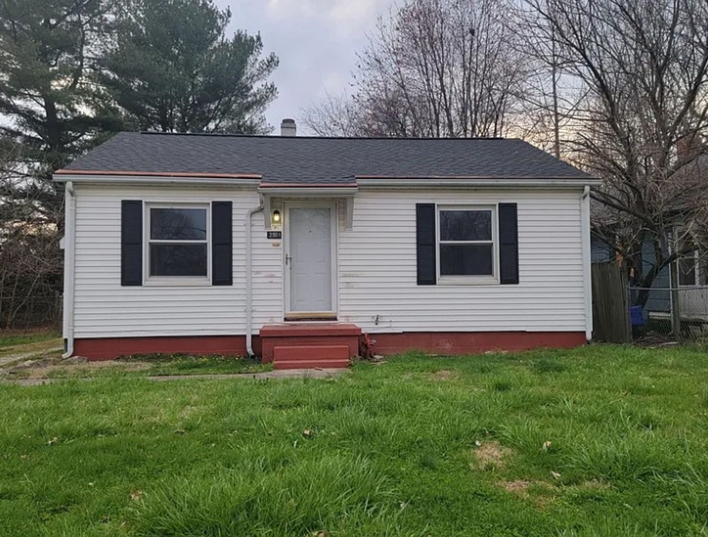 2001 Lodge Ave, Evansville, two bedroom, one bathroom