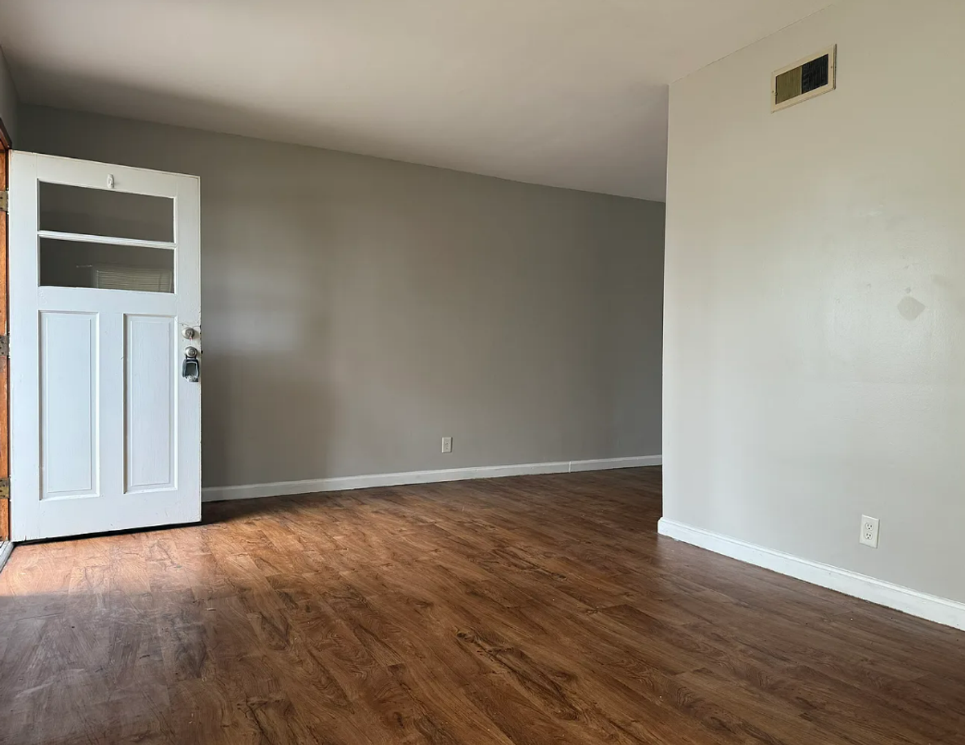 Evansville Apartment: 1339 E Illinois St