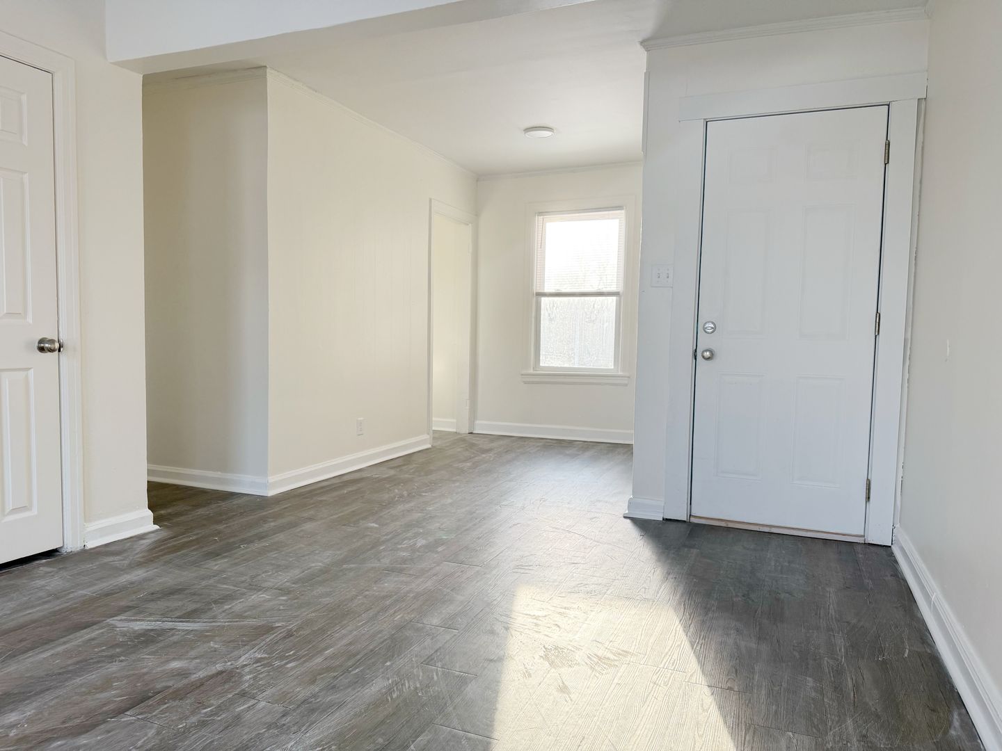 Evansville Apartment: 1510 SE Riverside Dr