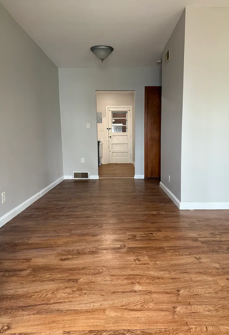 1339 E Illinois St, Evansville, IN 47711