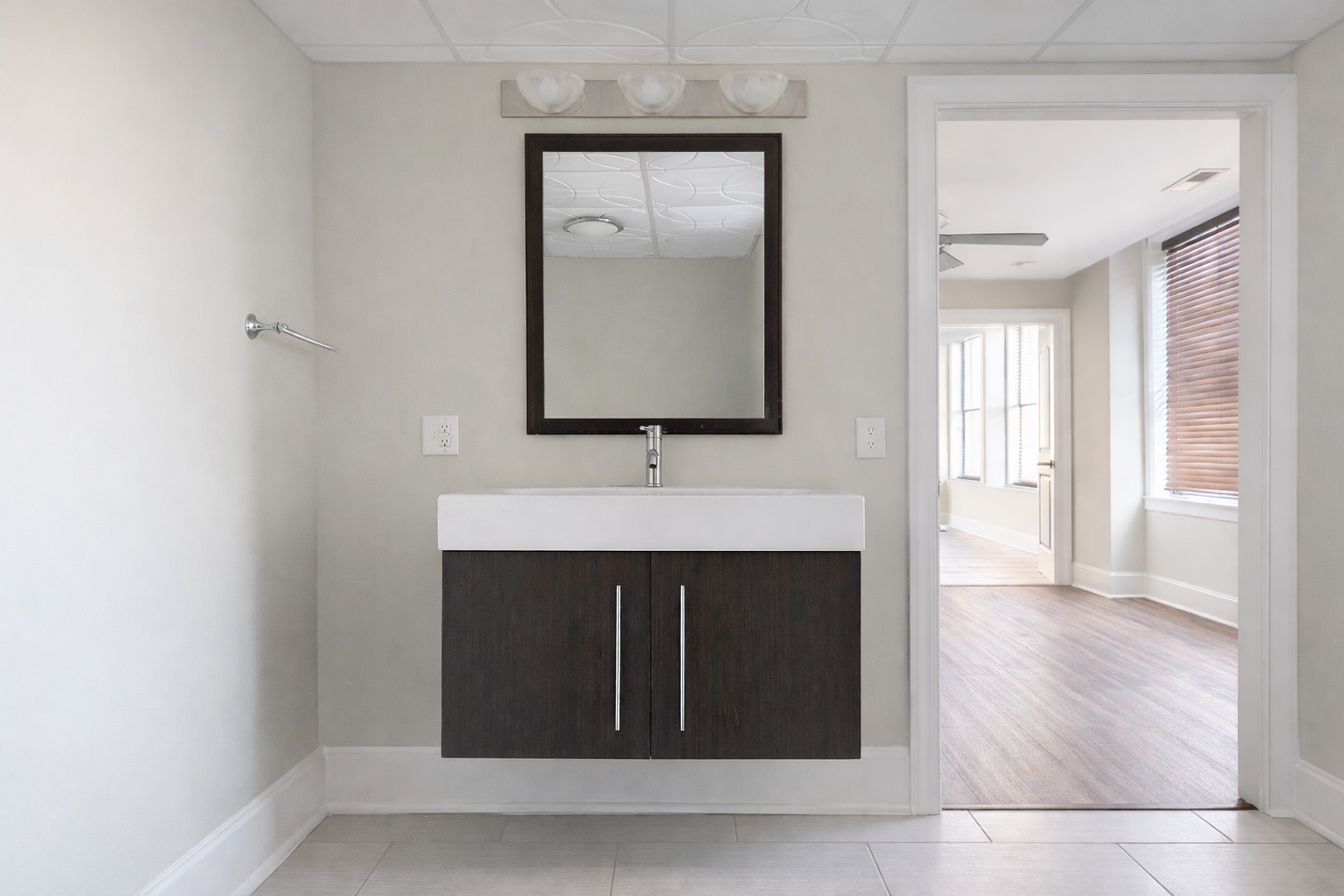 329 Main St., 4A, Evansville, IN 47708