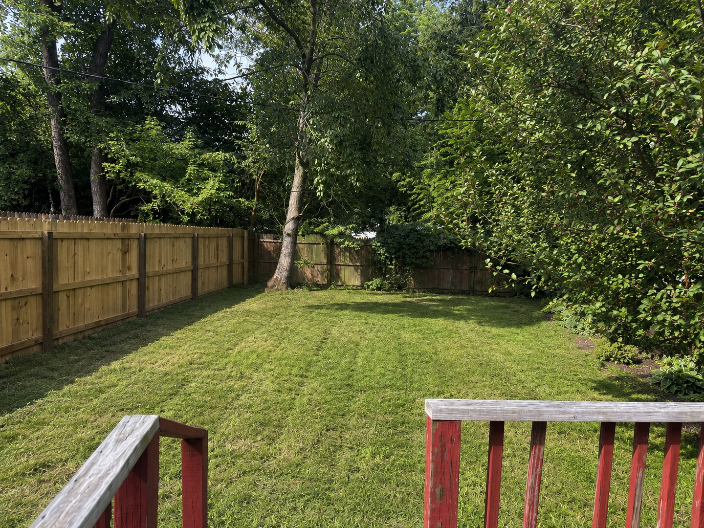 902 Fairlawn CT, Evansville, IN 47711