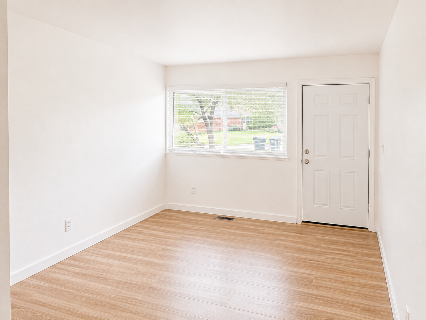 902 Fairlawn CT, Evansville, IN 47711