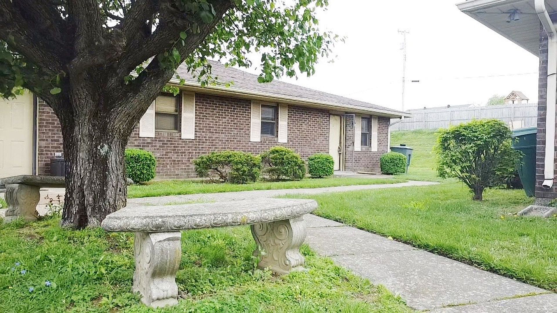 915 Peppertree Ln, A, Owensboro, KY 42303