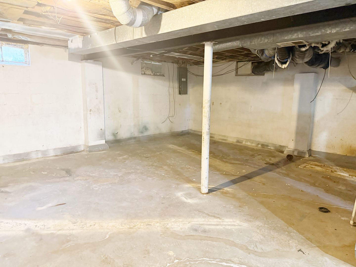 1611 Sweetser Ave, Evansville, IN 47714