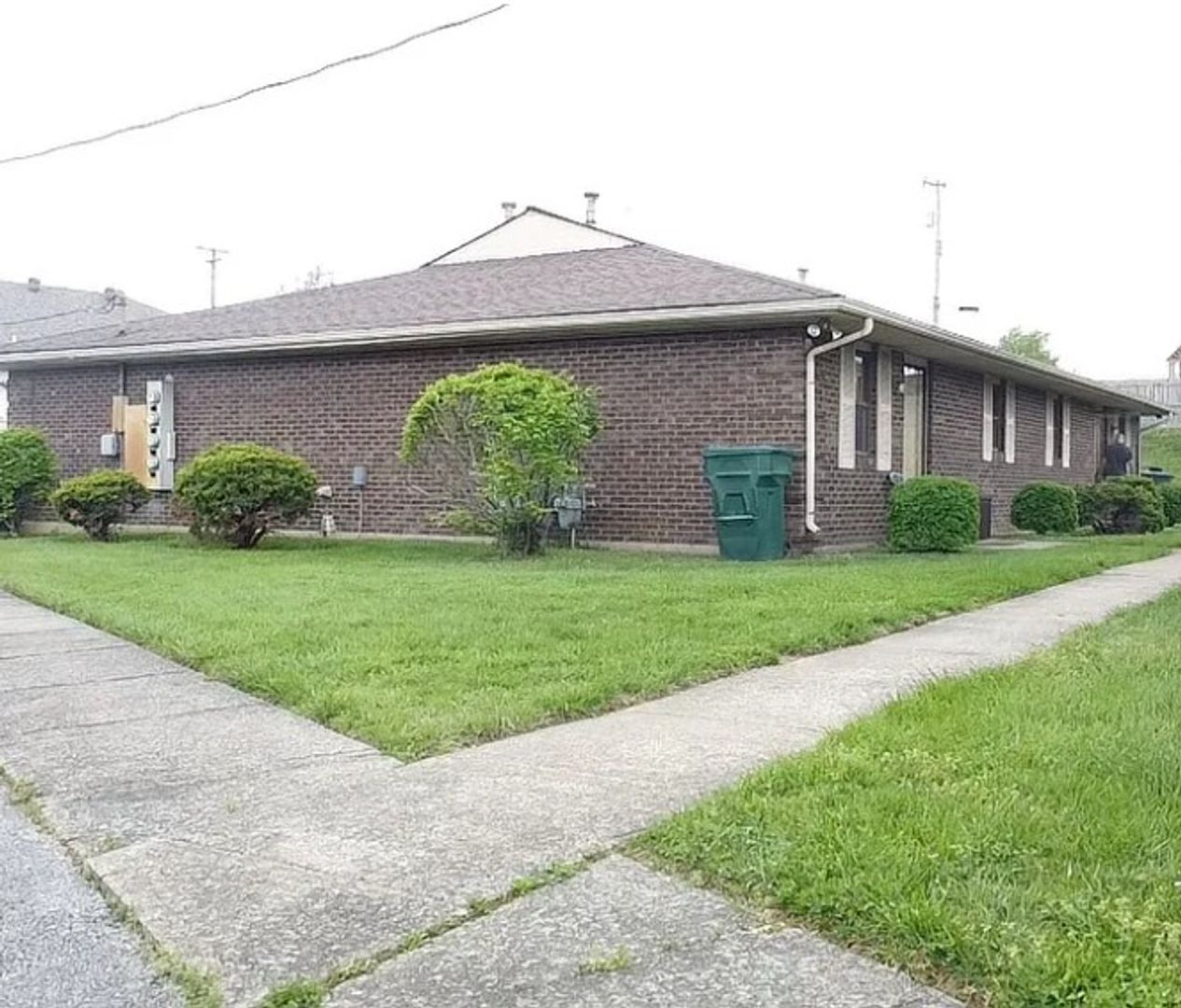 Owensboro Apartment: 914/915/921/922/926 Peppertree Ln
