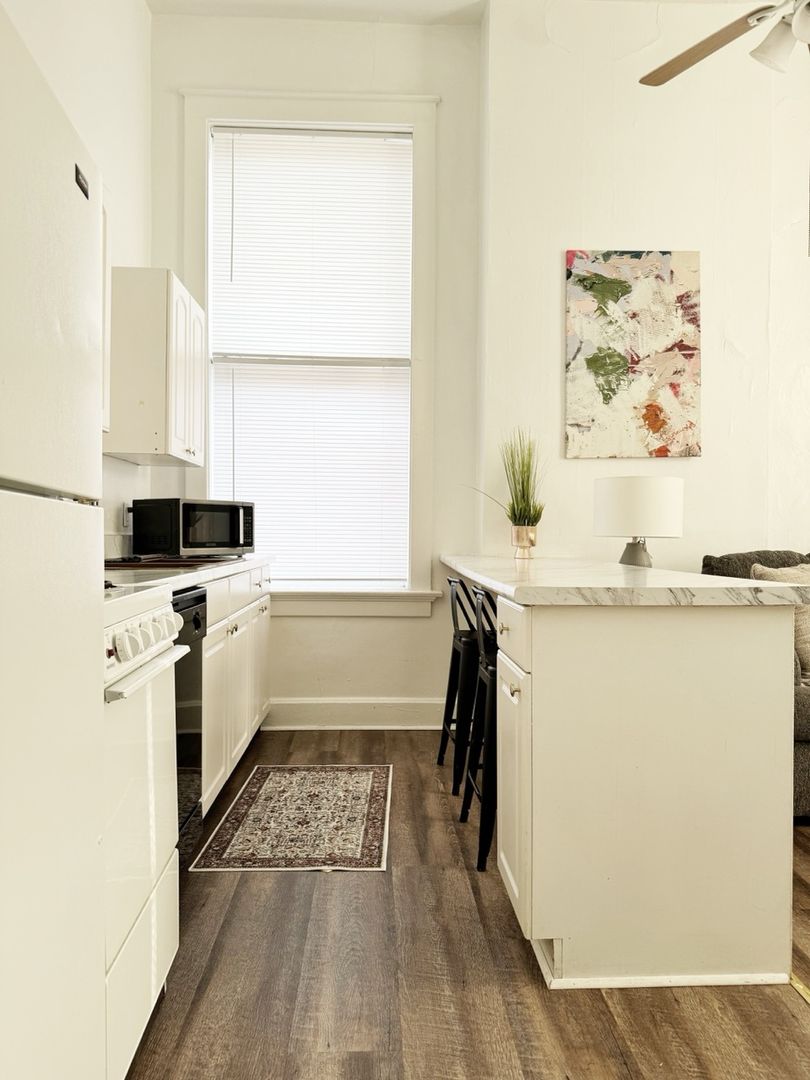 322 SE 1st St, Unit # D, Evansville, IN 47713