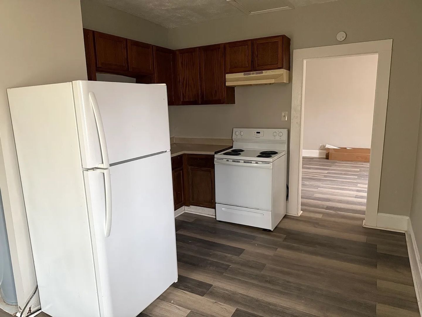Henderson Apartment: 120-133 Rankin Ave