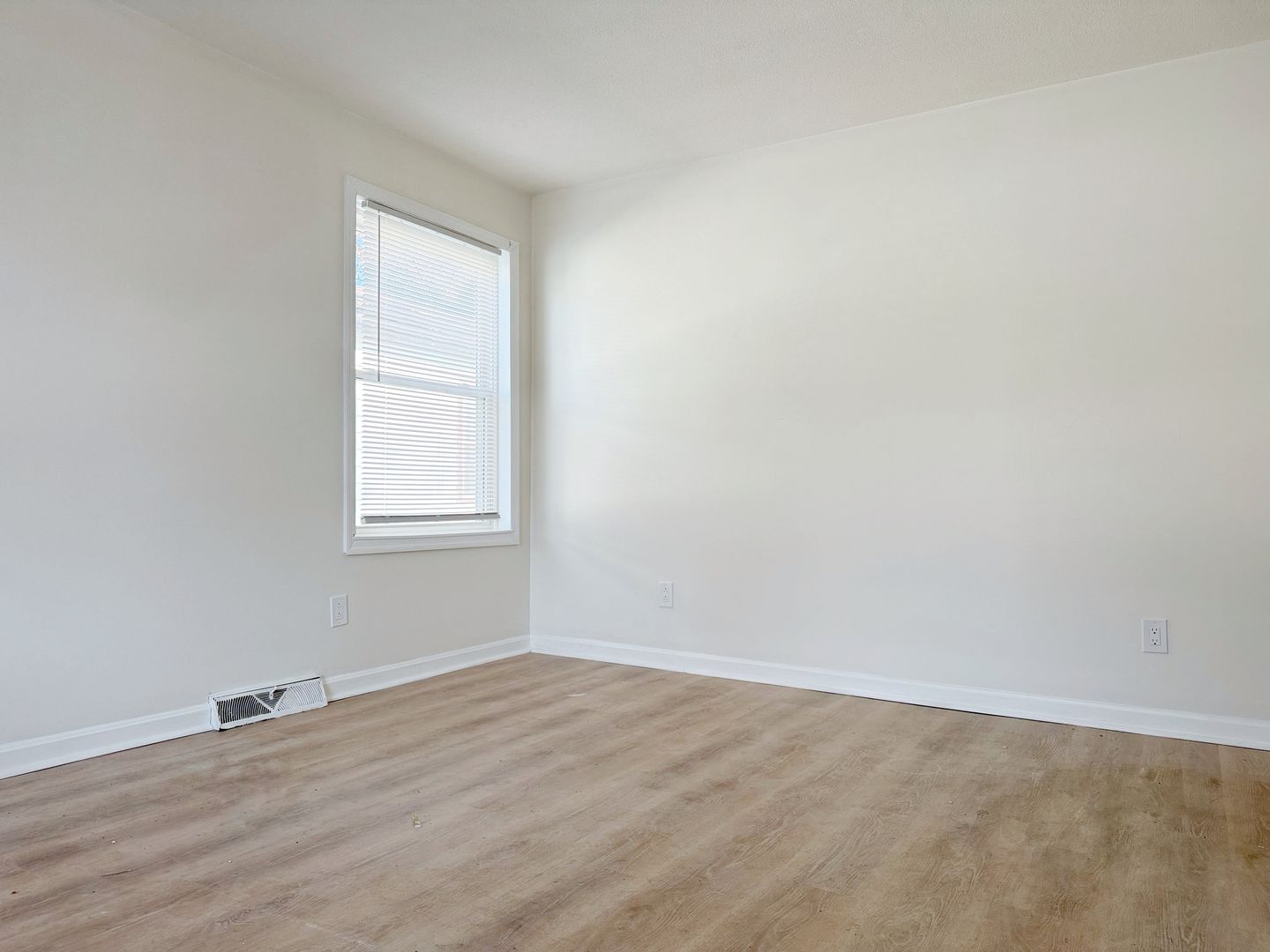 2011 E Blackford Ave - Unit B, Evansville, IN 47714