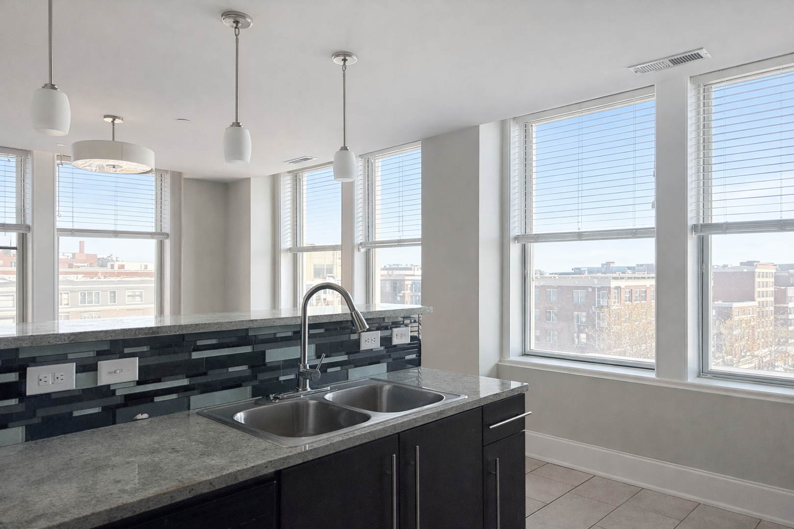 329 Main St., 4A, Evansville, IN 47708