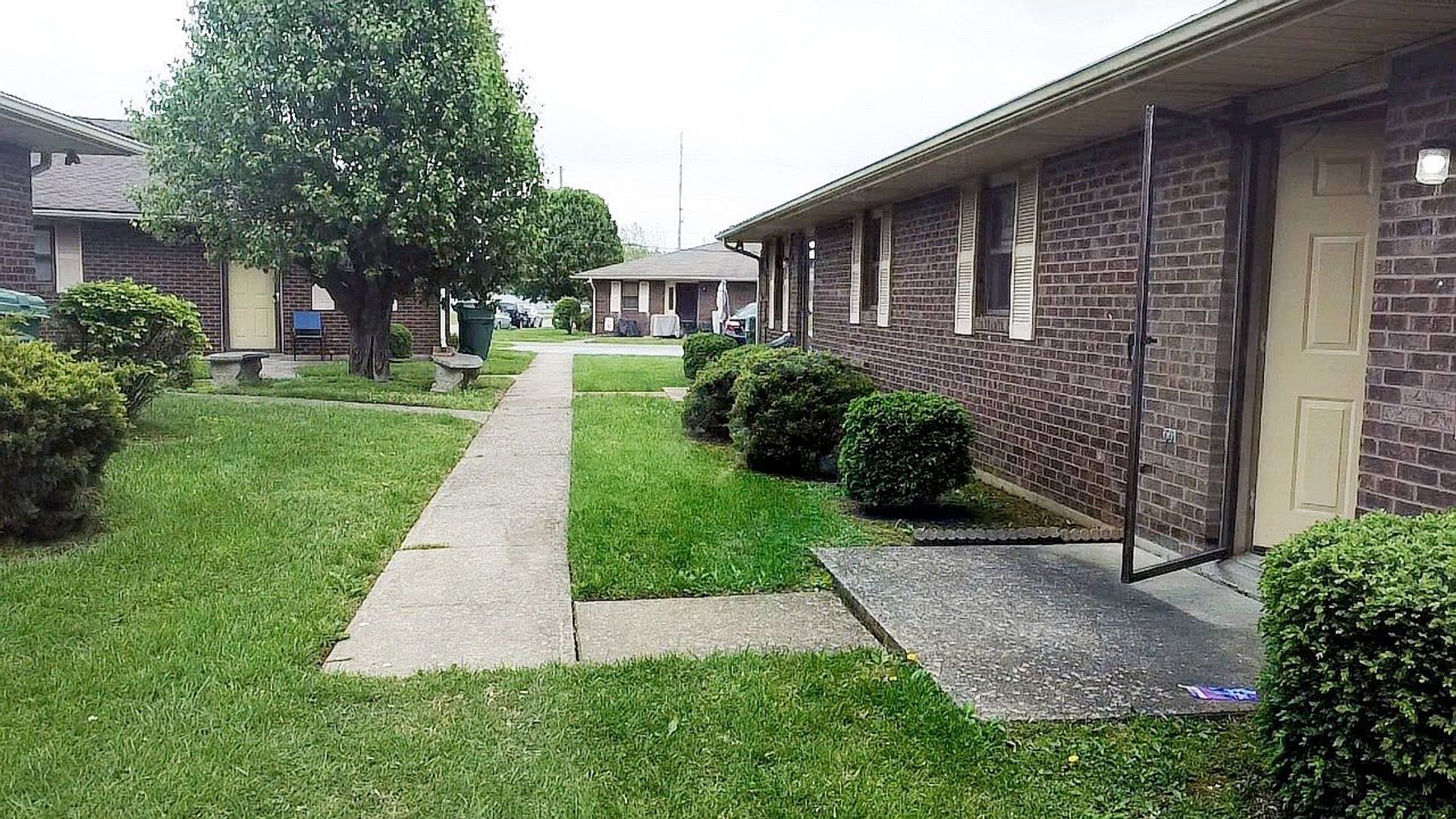 915 Peppertree Ln, A, Owensboro, KY 42303