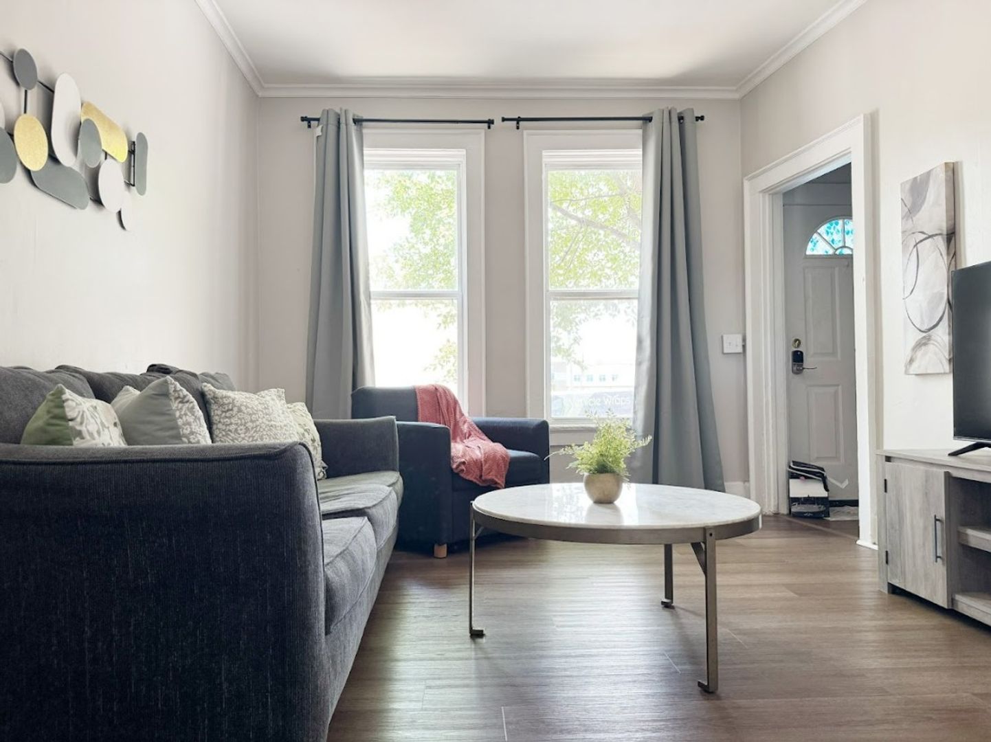 Evansville Apartment: 301 - 313 NW MLK Jr Blvd