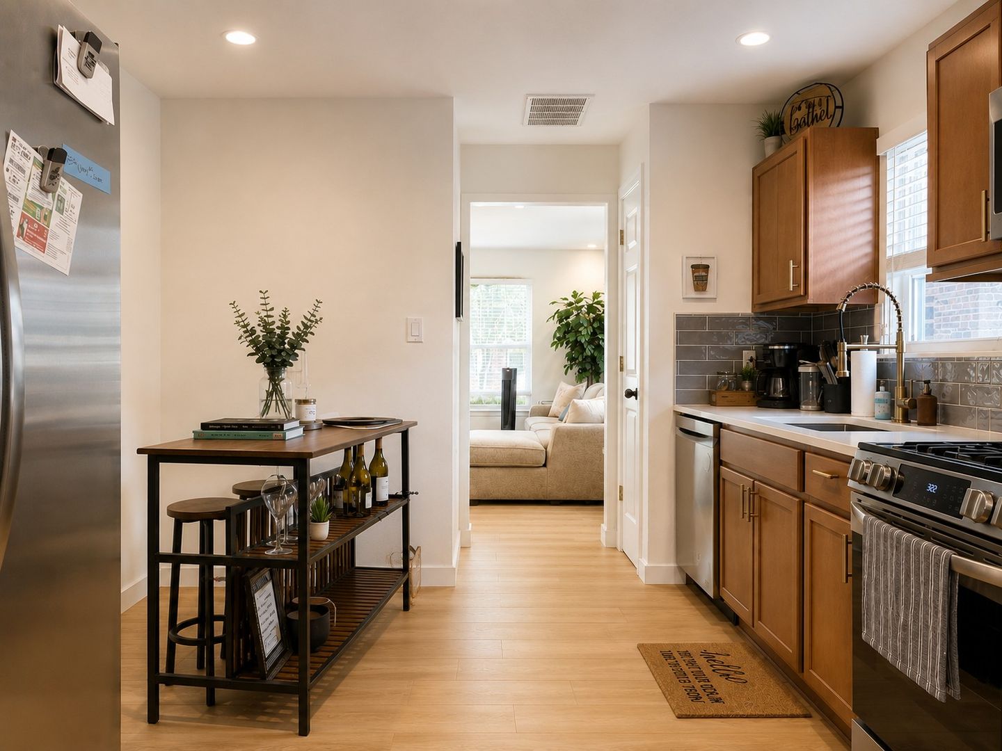 1233 S St. James BLVD # C, One bedroom, One bathroom, Evansville