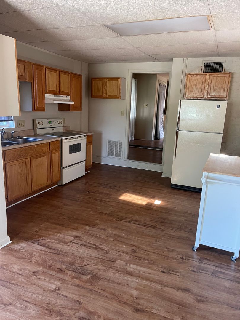 921 W Illinois St, Unit A, Evansville, IN 47710