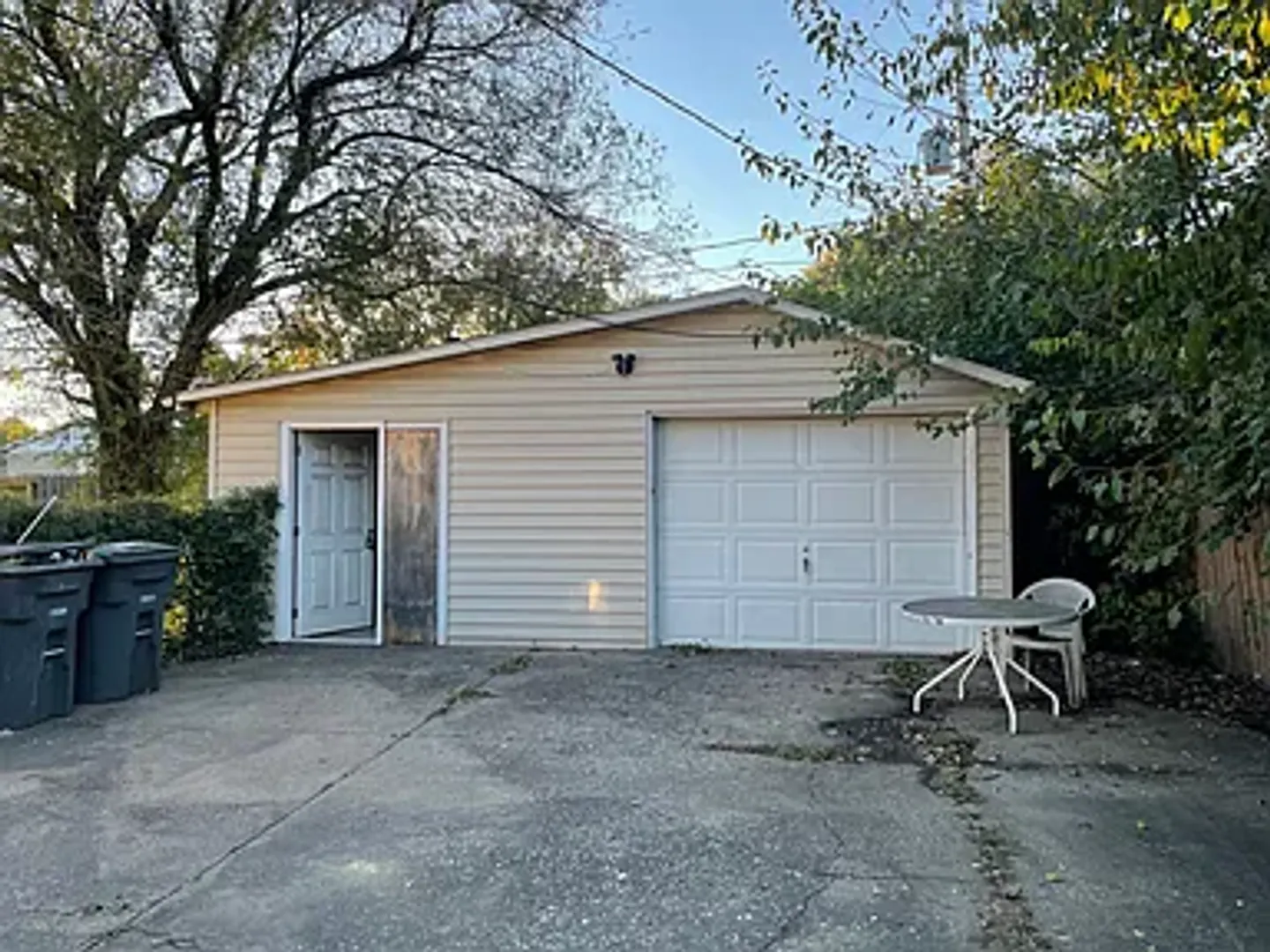 1641 Broadmoor Ave, Evansville, IN 47714