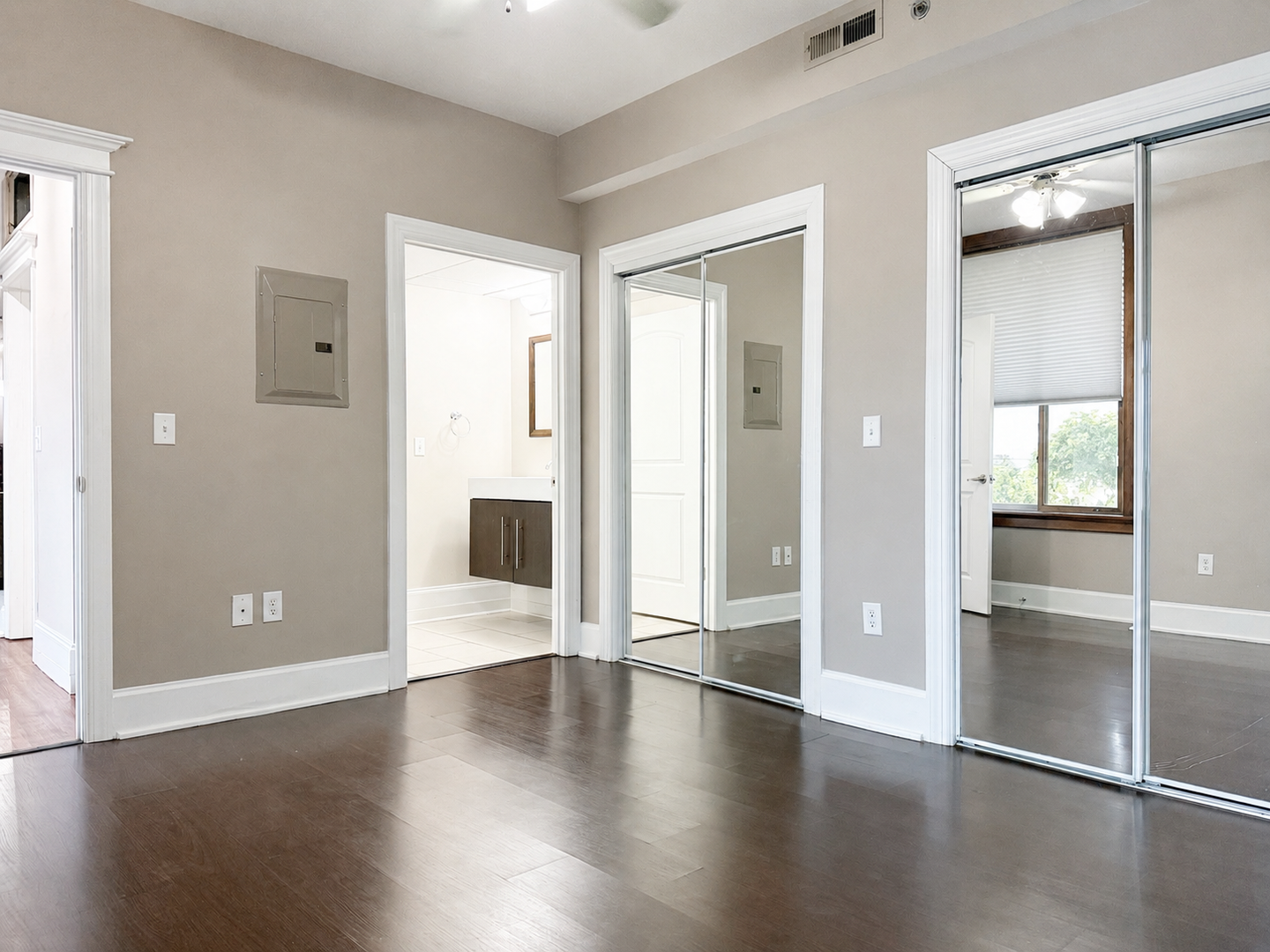 329 Main St., 6C, Evansville, IN 47708