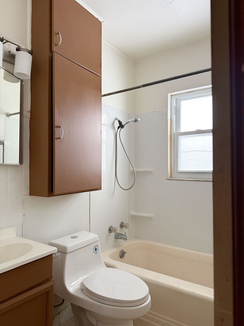 1341 E Illinois St, Evansville, IN 47711