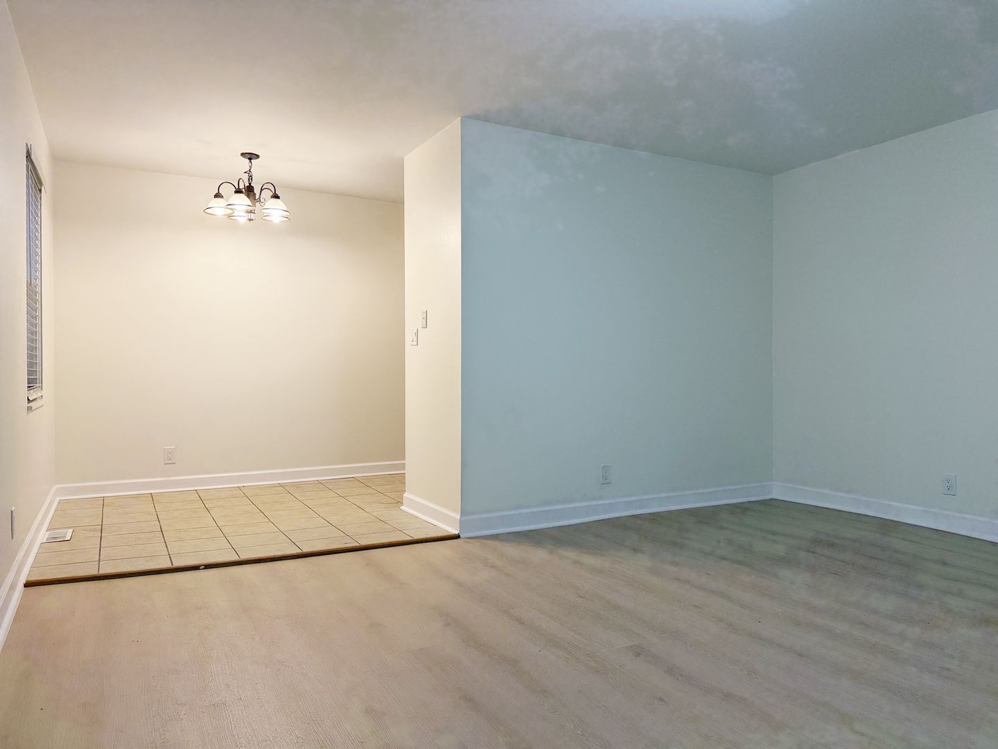 700 Village Ln, Unit 1, Newburgh, IN 47630