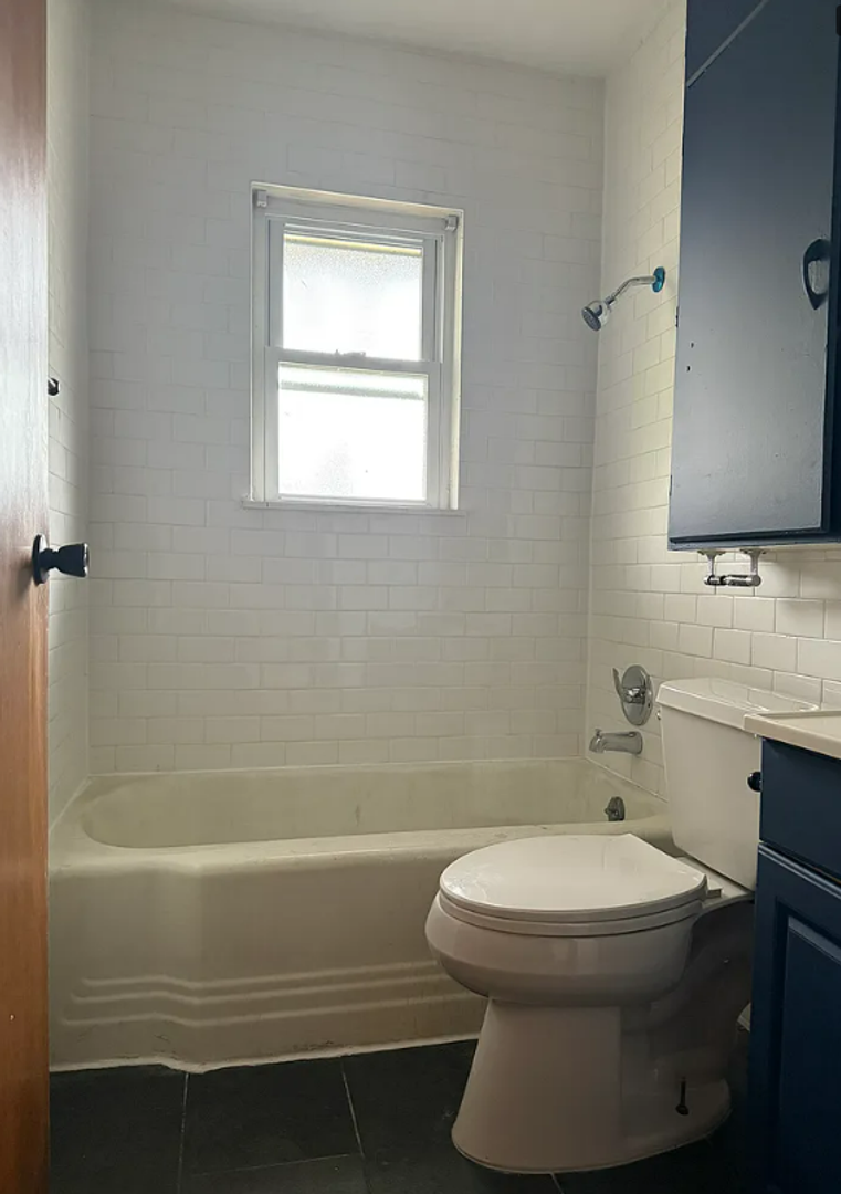 1339 E Illinois St, Evansville, IN 47711