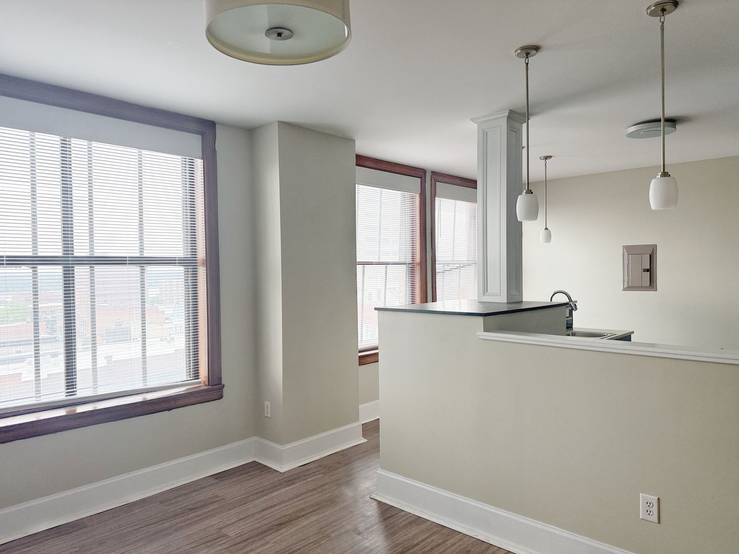 329 Main St., 7D, Evansville, IN 47708
