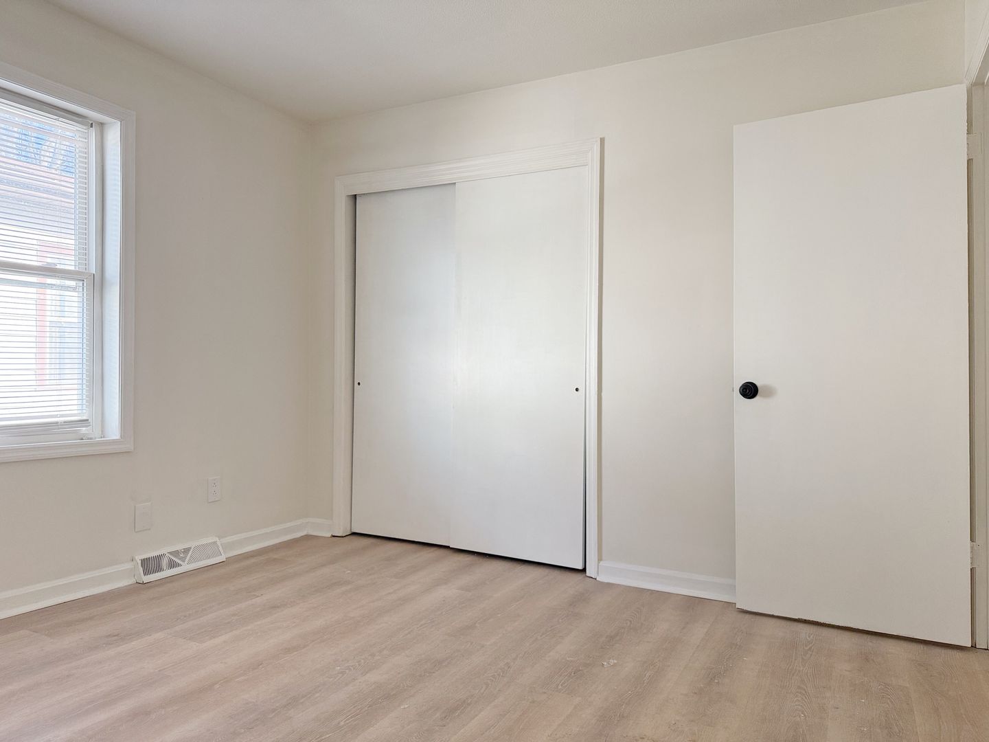 2011 E Blackford Ave - Unit B, Evansville, IN 47714