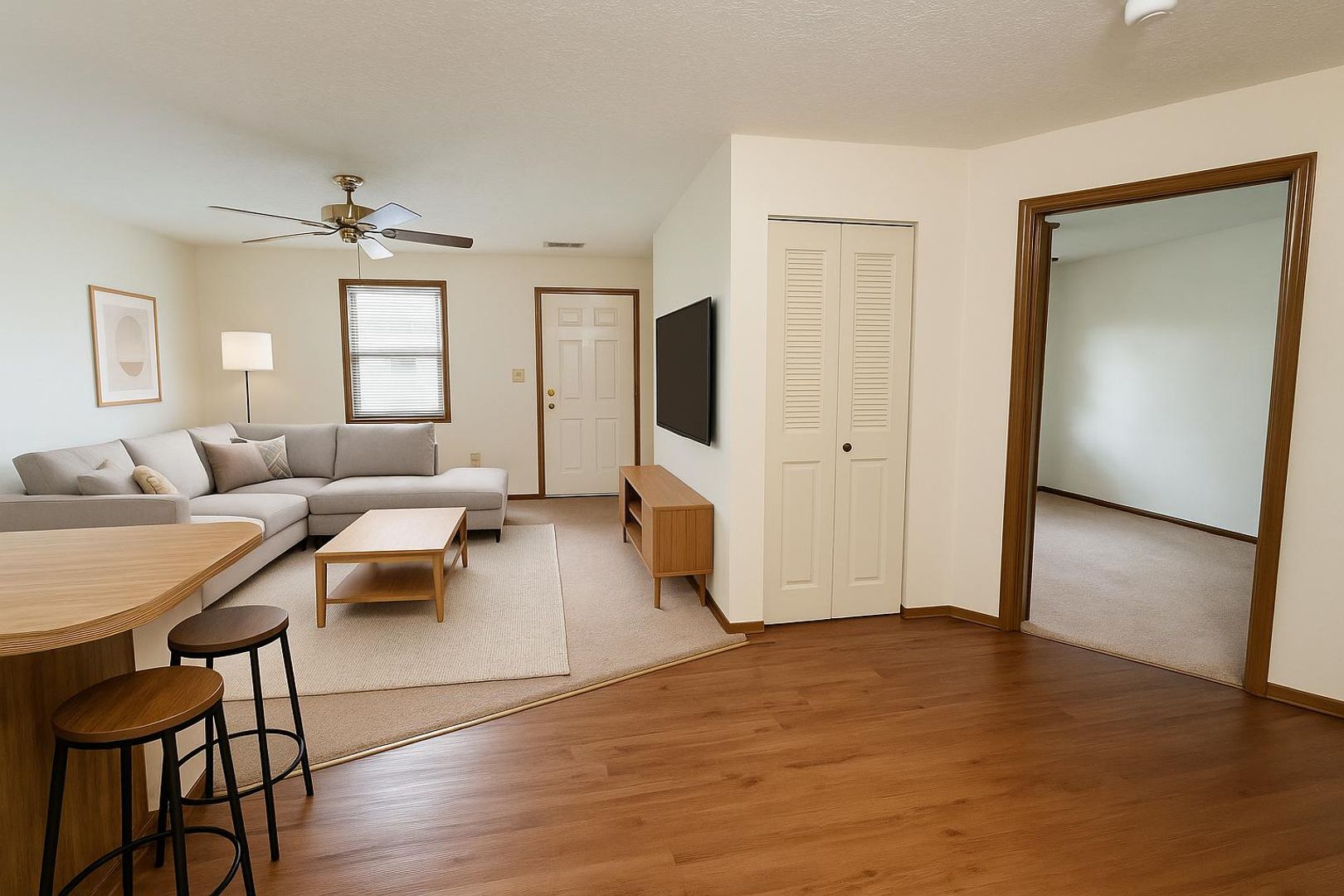 Owensboro Apartment: 914/915/921/922/926 Peppertree Ln