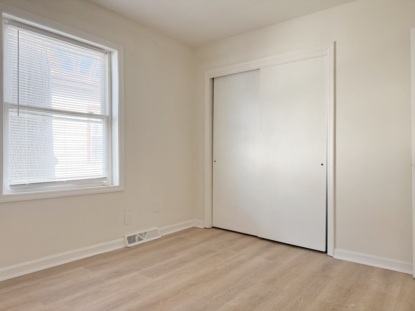 2011 E Blackford Ave - Unit B, Evansville, IN 47714