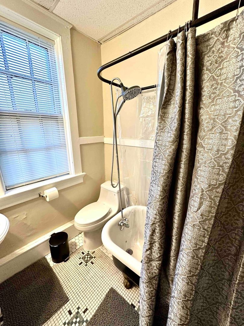 322 SE 1st St, Unit # G, Evansville, IN 47713