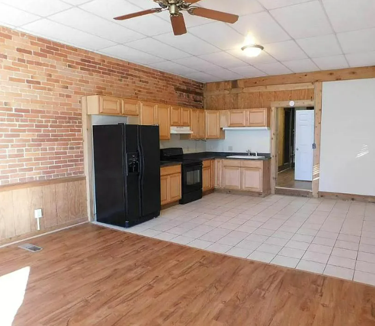 201 N 3rd Ave, Evansville, IN 47710