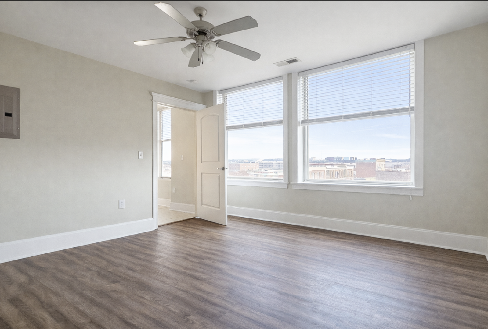 329 Main St., 4B, Evansville, IN 47708