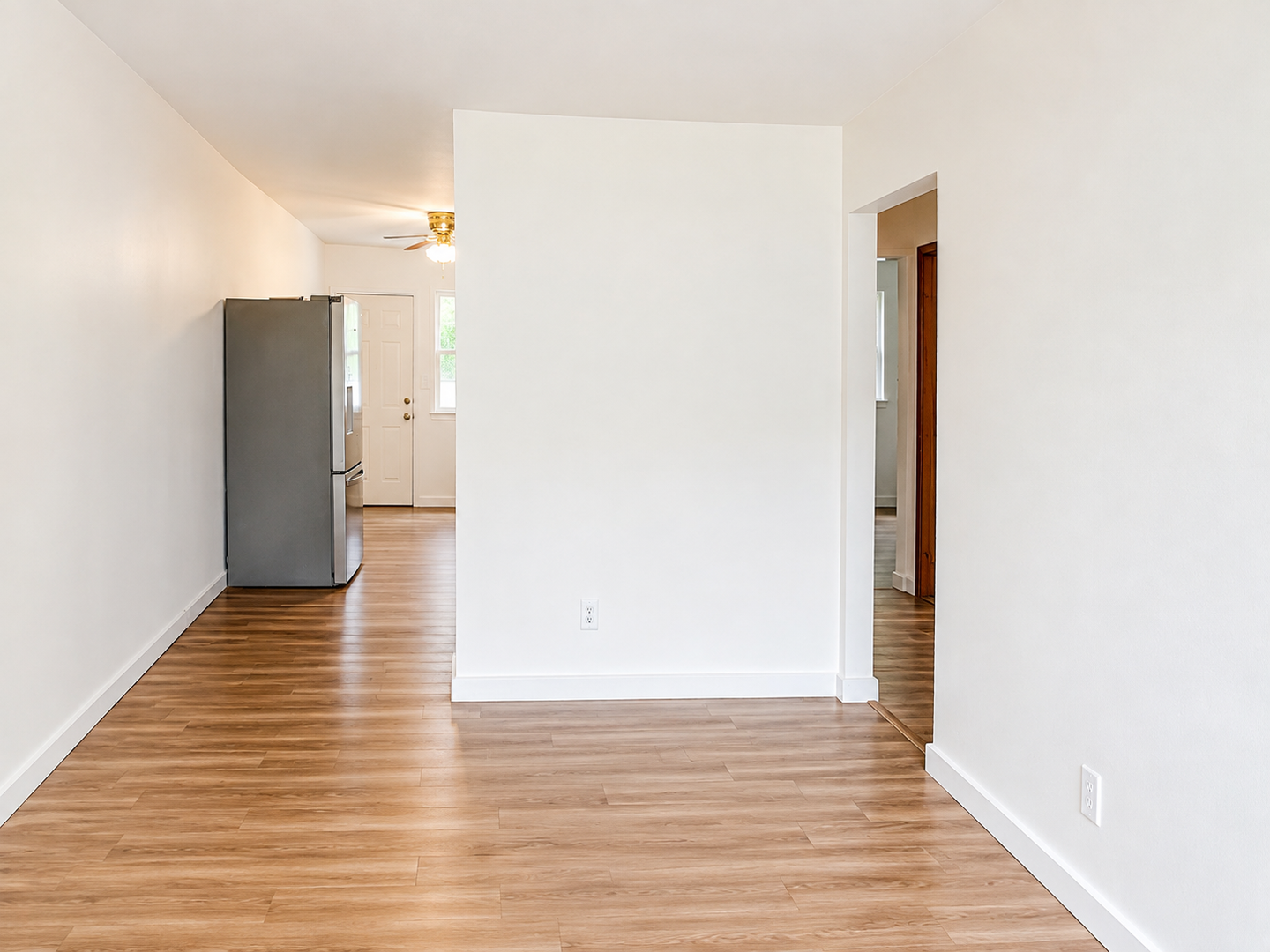 902 Fairlawn CT, Evansville, IN 47711